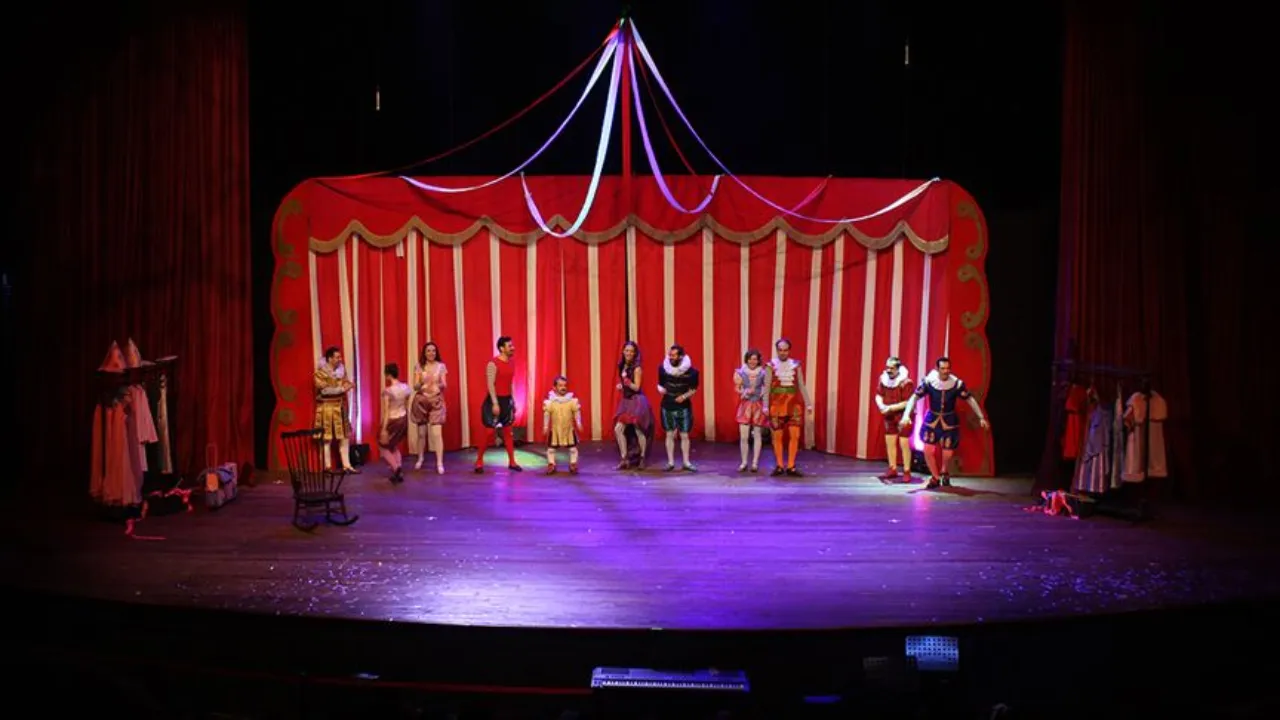 İBB Şehir Tiyatroları’nda bu hafta neler var?  24-28 Aralık oyun takvimi netleşti