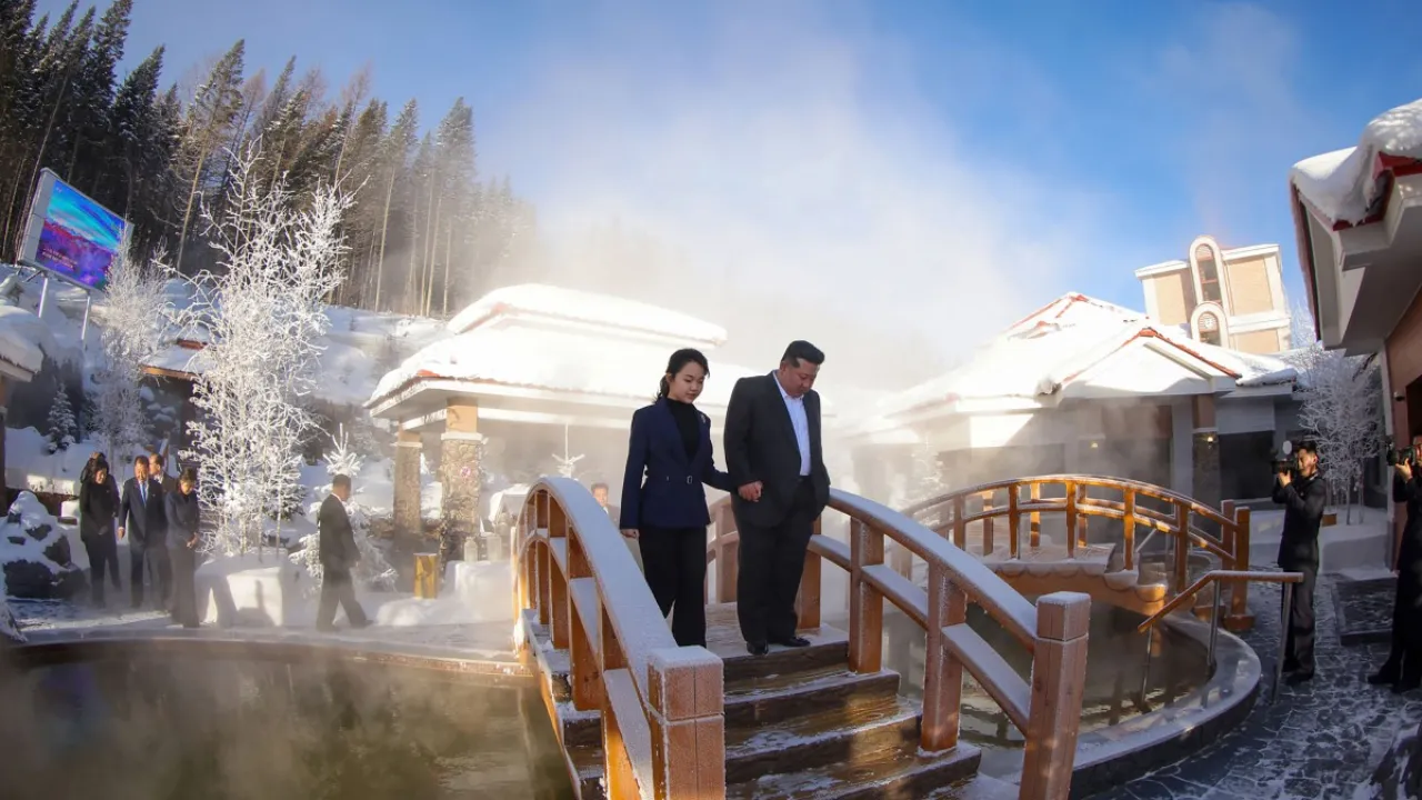 Kim Jong Un'dan Samjiyon kentinde lüks turizm hamlesi! Tatil köyünün her detayını inceledi: Kıskanacak hiçbir şeyimiz yok