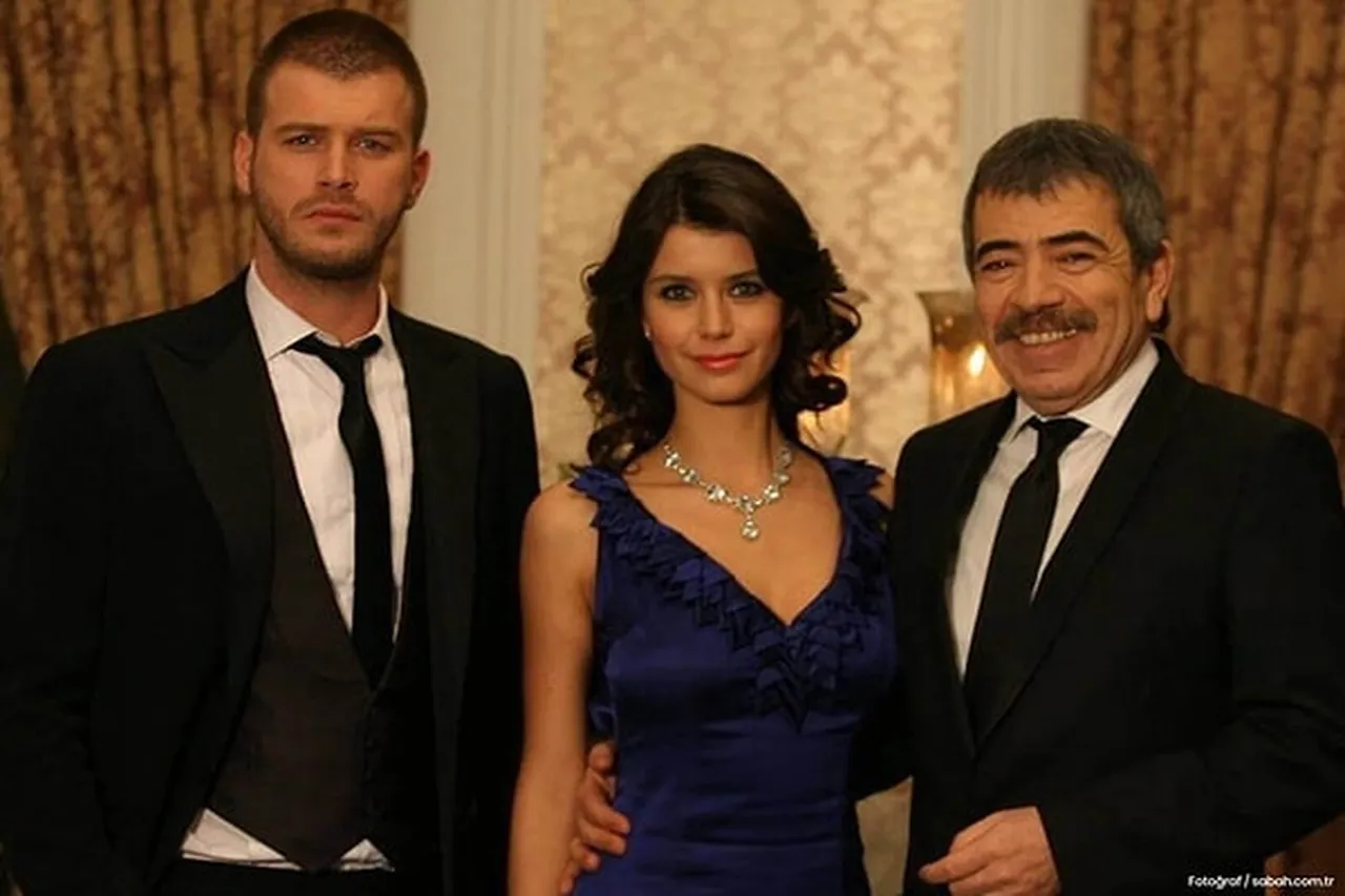 Nebahat Çehre’den yıllar sonra Aşk-ı Memnu itirafı! ‘Adnan Bey’ yorumu dikkat çekti