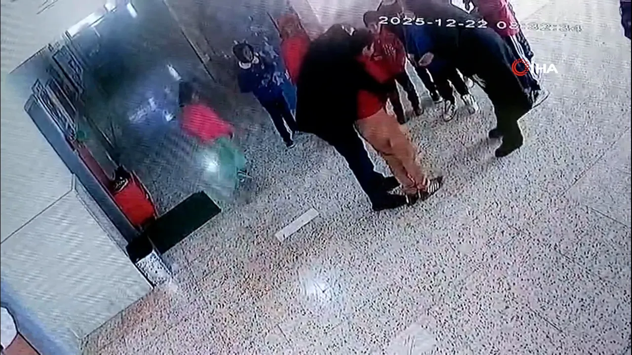 Öğretmenden hayat kurtaran dokunuş! Öğrencisini böyle hayata bağladı