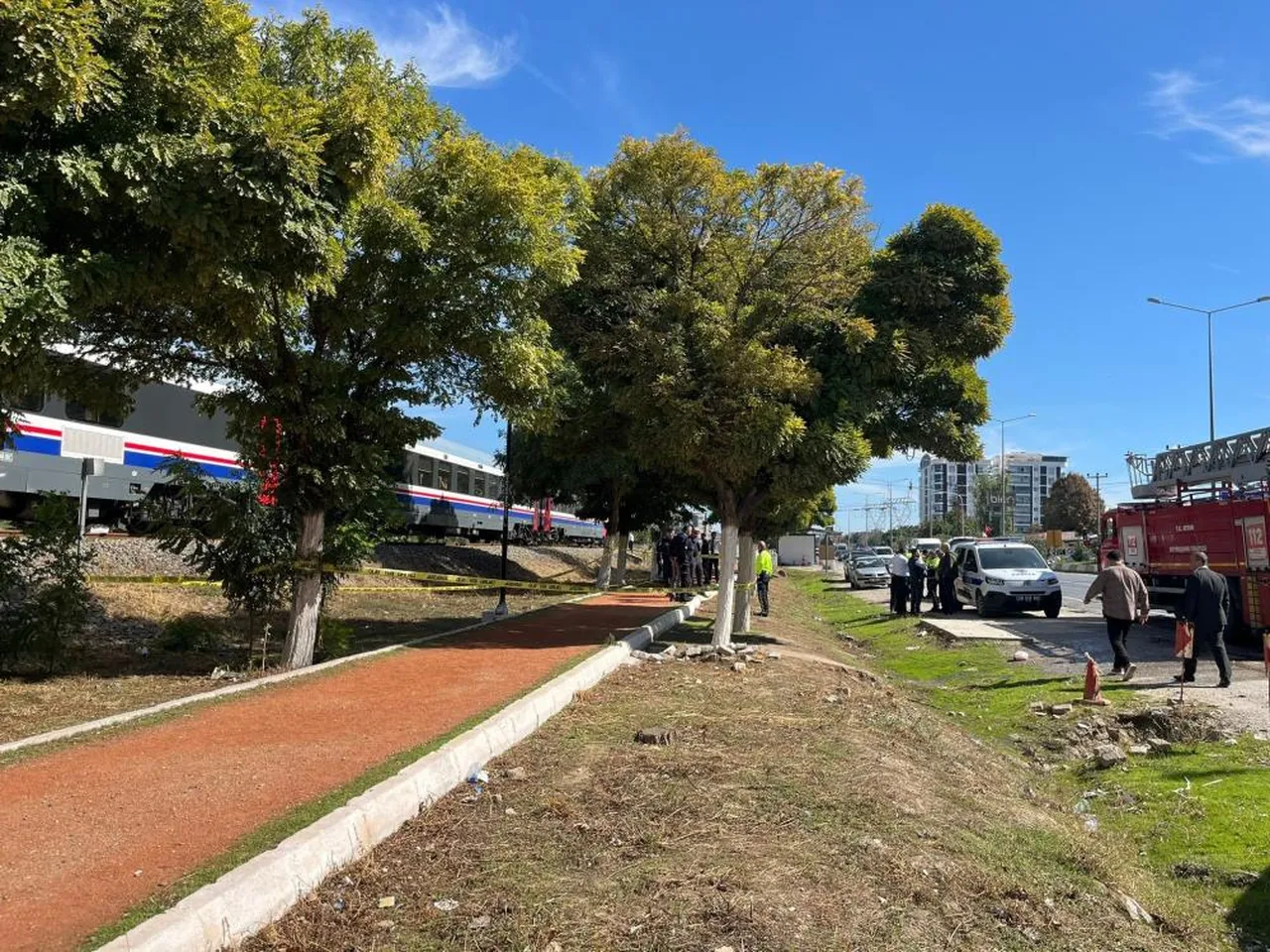 Torununu kurtarmak isterken tren çarptı, 72 gün sonra can verdi