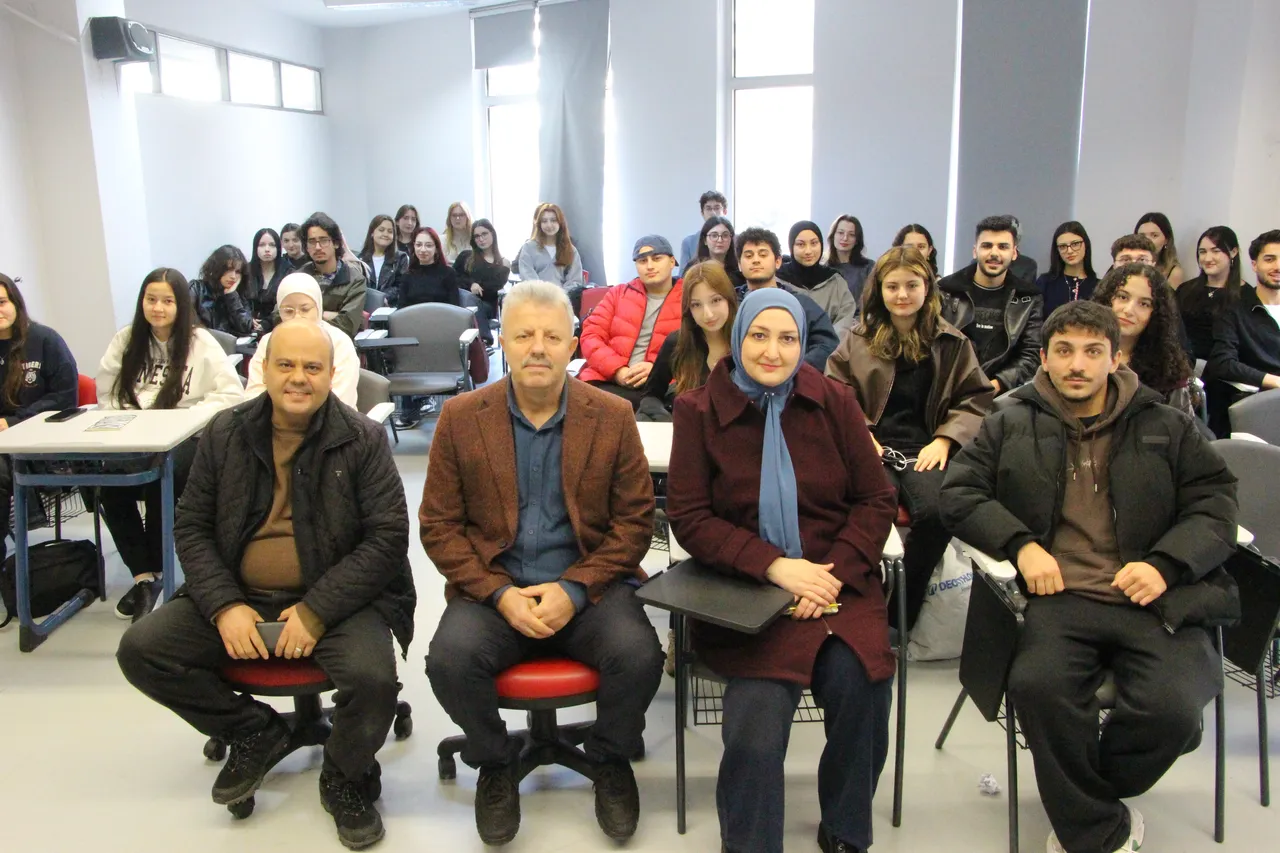 Yarım kalan hayalini 45 yaşında tamamladı! En büyük destek, 3 çocuğundan