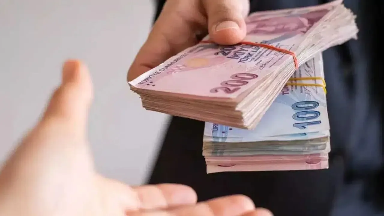 Zamlı maaşlar ne zaman yatacak? 2026 asgari ücret tutarının ödeneceği tarih merak konusu