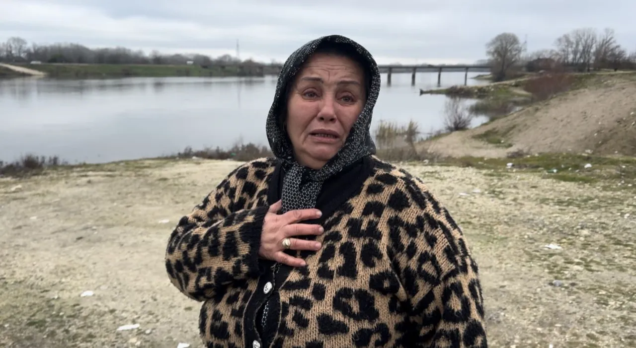 4 gündür iz yok! Kayıp oğlunu arama çalışmalarını gözyaşları içinde izledi