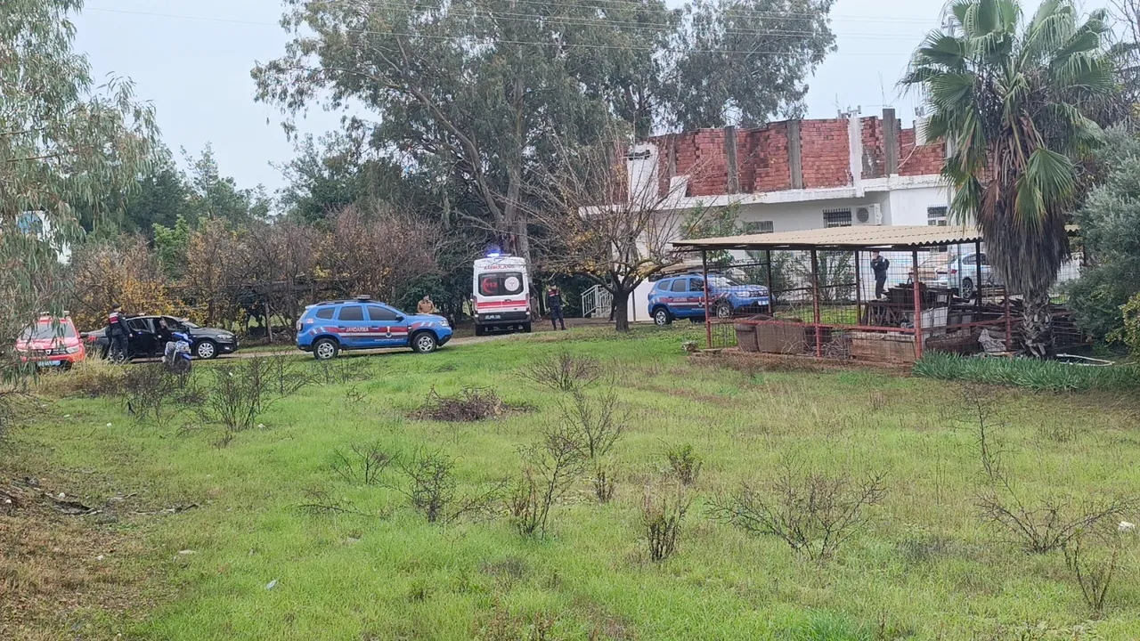 Antalya’da babası ve yengesini vuran şüpheli 3 saat sonra teslim oldu