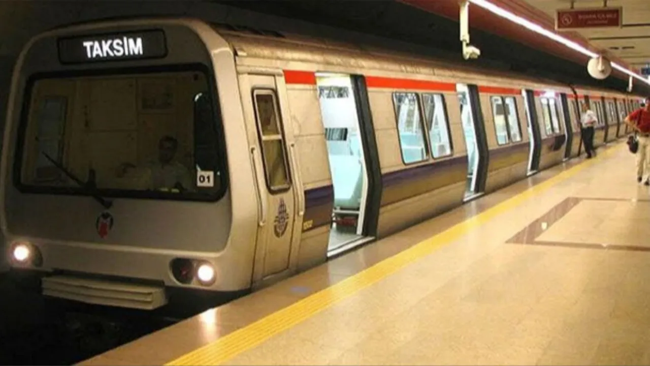 İstanbul'da metro arızası! Seferlerde aksama yaşanıyor 