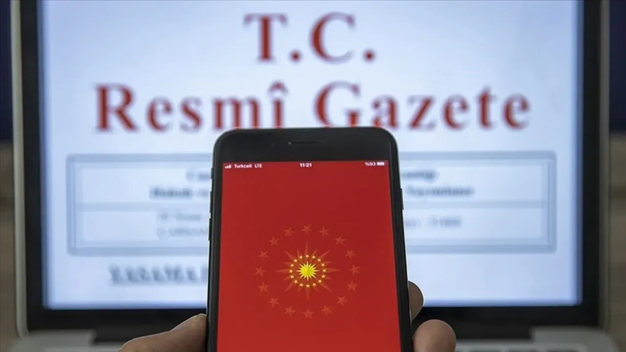 Pasaport, ehliyet, aile cüzdanı harçlarına zam yapıldı! 2026 tarifesi Resmi Gazete'de