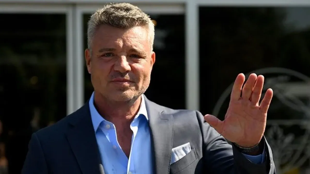 Sağlık kontrolünden geçirilen Sadettin Saran'dan ilk görüntü geldi