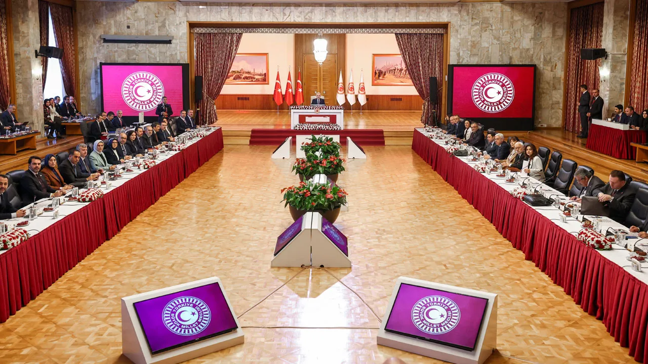 TBMM Milli Dayanışma, Kardeşlik ve Demokrasi Komisyonu toplandı