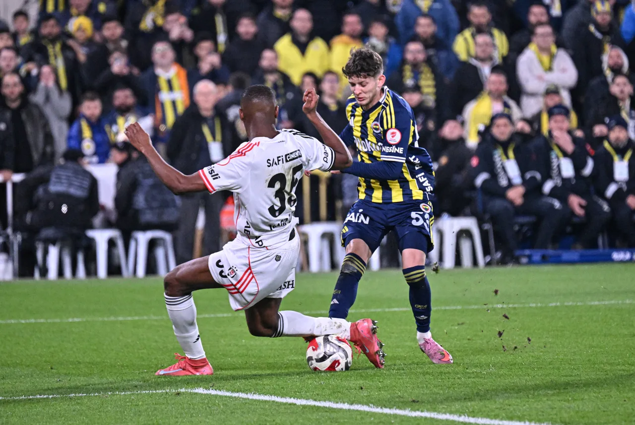 Tiago Djalo ve Sebasitan Szymanski'nin pozisyonu maçtan sonra gündem oldu