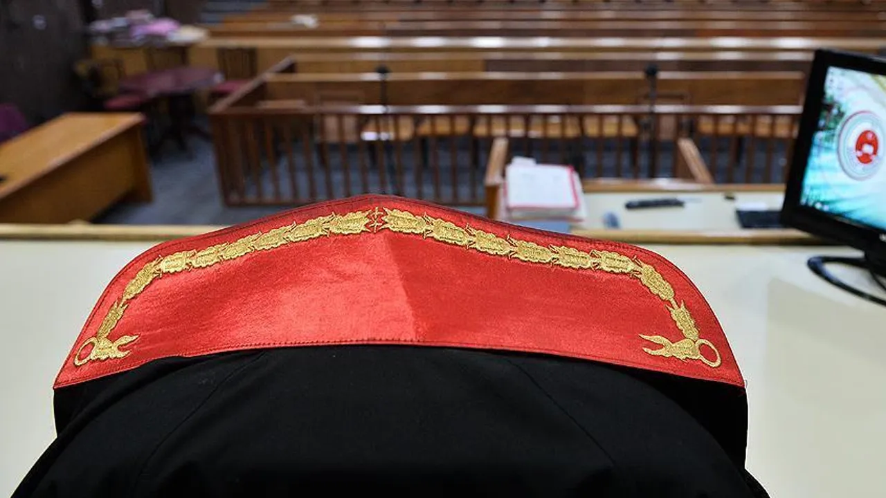 İki siyasi partinin hukuki varlıkları sona erdi