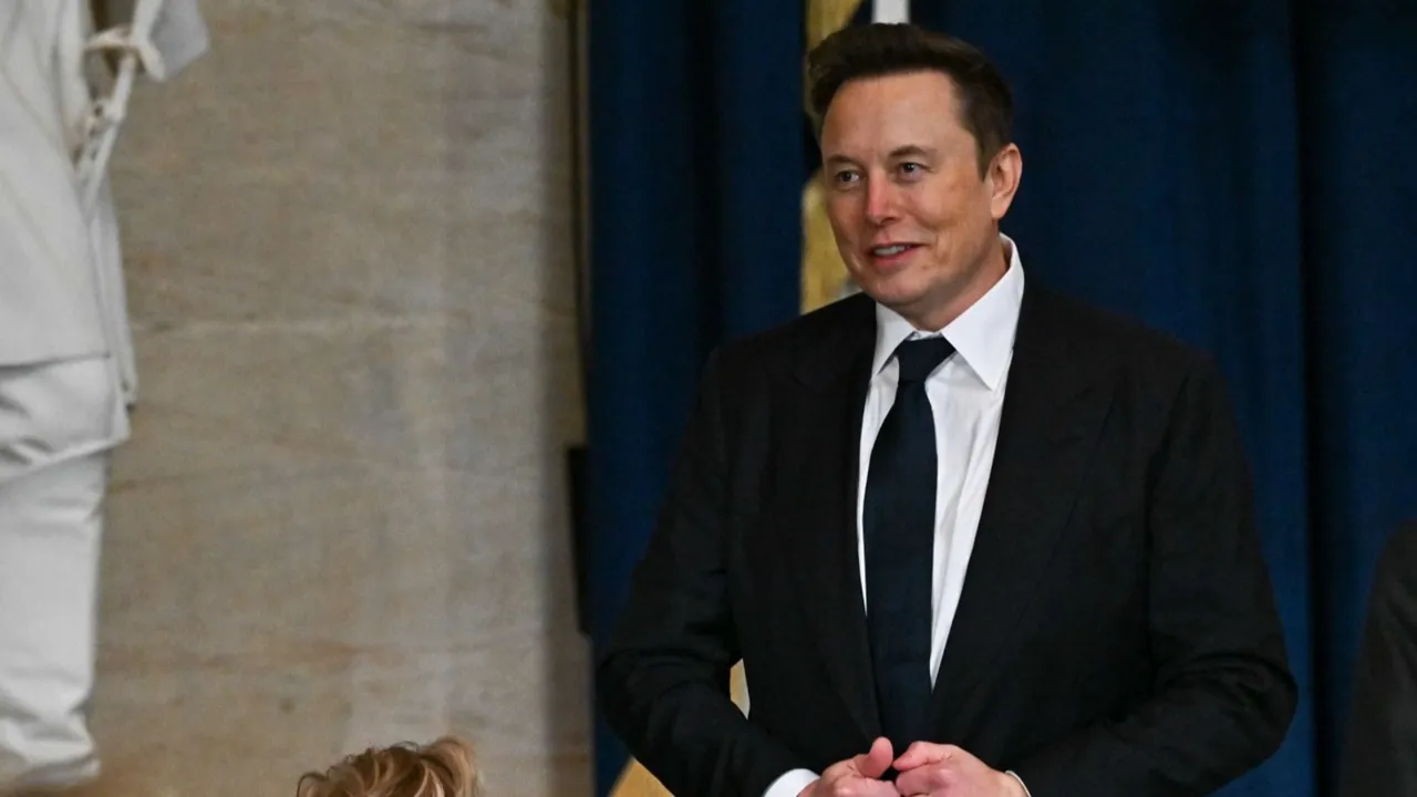 Bulaşıkçılıktan tezgahtarlığa... En zengin 10 CEO'nun şaşırtan ilk işleri