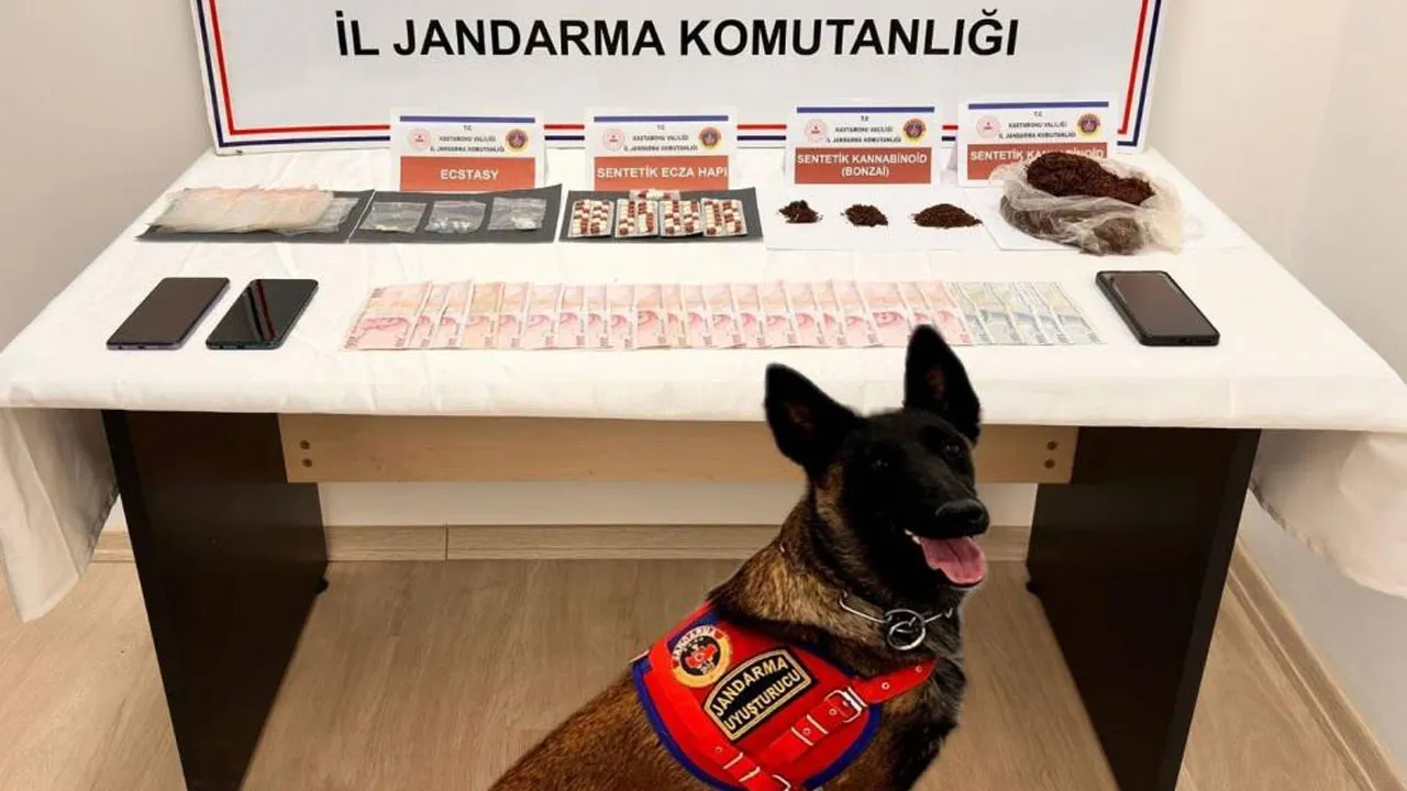 Davada karar çıktı: Anne ve oğluna uyuşturucudan 18'er yıl hapis cezası