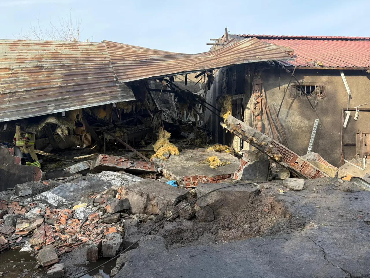 Diyarbakır'da peynir üretilen tesiste patlama: Yaralılar var