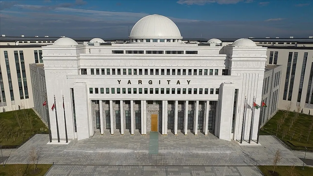 Haksız yere işten çıkarılanlar dikkat! Yargıtay’dan ihbar tazminatı kararı