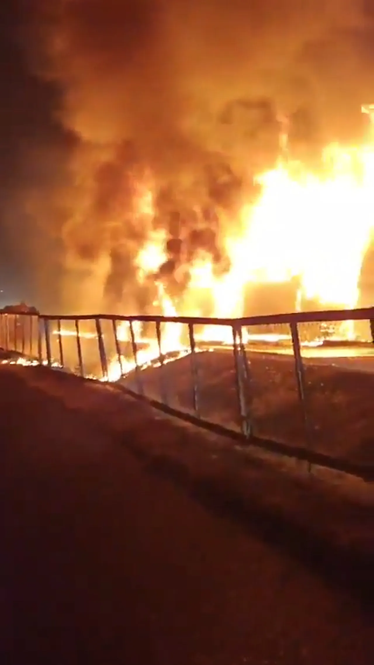 Hindistanda katliam gibi kaza! 9 kişi hayatını kaybetti, çok sayıda yaralı var