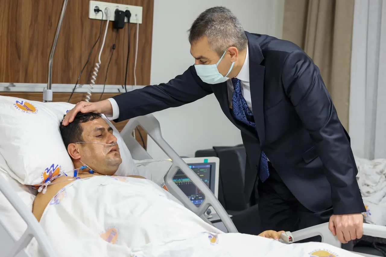 Mersinde öğrencisinin tüfekle vurduğu okul müdürü hayati tehlikeyi atlattı