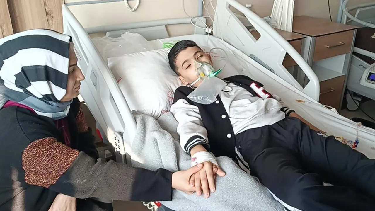 13 yaşındaki Muhammed'in hayatı kabusa döndü! 52 gündür öksürüyor