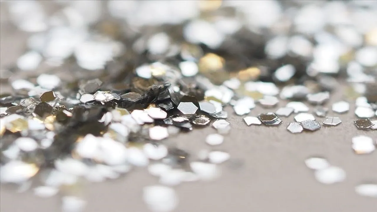 Altın ve gümüşte yeni rekor! Gram ve çeyrek fiyatı kaç TL oldu?