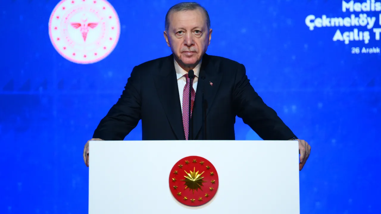 Cumhurbaşkanı Erdoğan'dan sert çıkış: Ülkeye hizmetin devleti-özeli olmaz