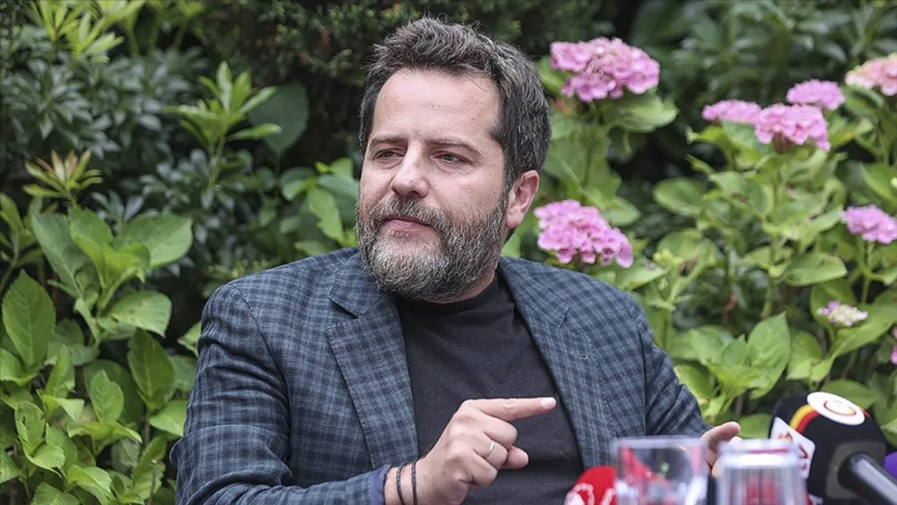 Galatasaray'ın eski yöneticisi Erden Timur kimdir?  Erden Timur'ın kariyeriyle ilgili bilgiler