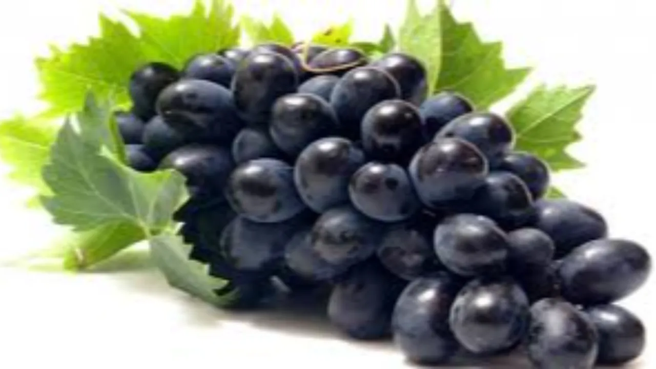 Her yıl başında üzüm satışlarının artmasına neden oluyor: Masa altında yenen 12 üzümün hikayesi