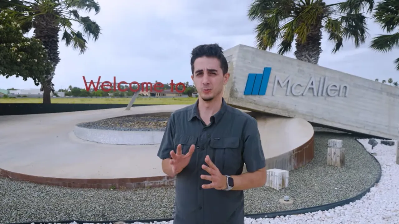 YouTuber Ruhi Çenet