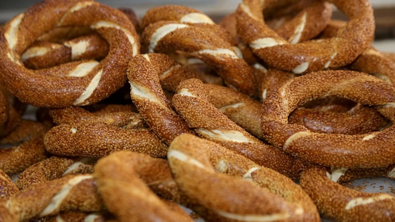 Resmi zam gelmeden fiyat artırdılar! İstanbul'da simide bir zam daha