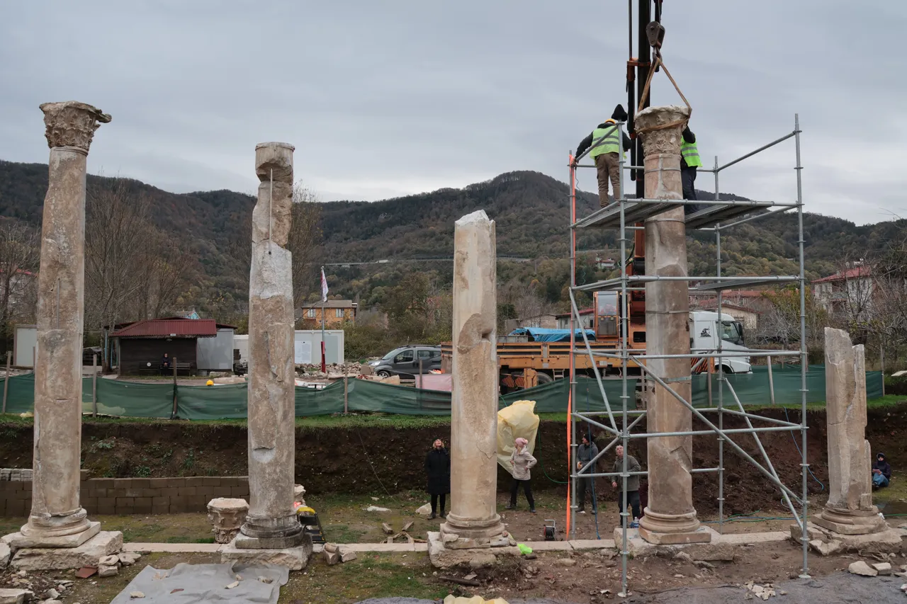 Kazı çalışmasına ait görseller