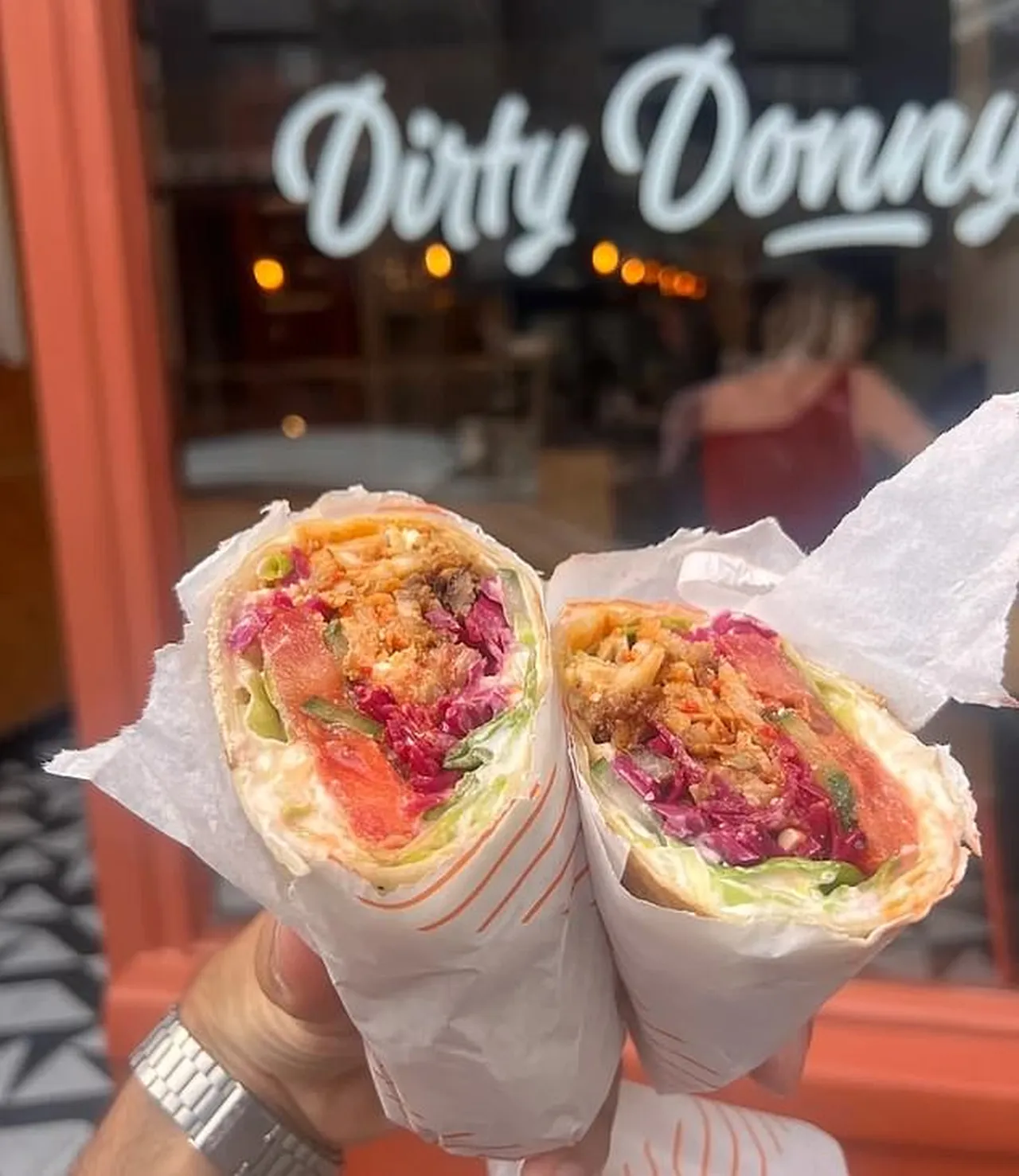 Sen beyazsın, dönerci işletemezsin  dediler! İngilterede ilginç Türk kültürü tartışması