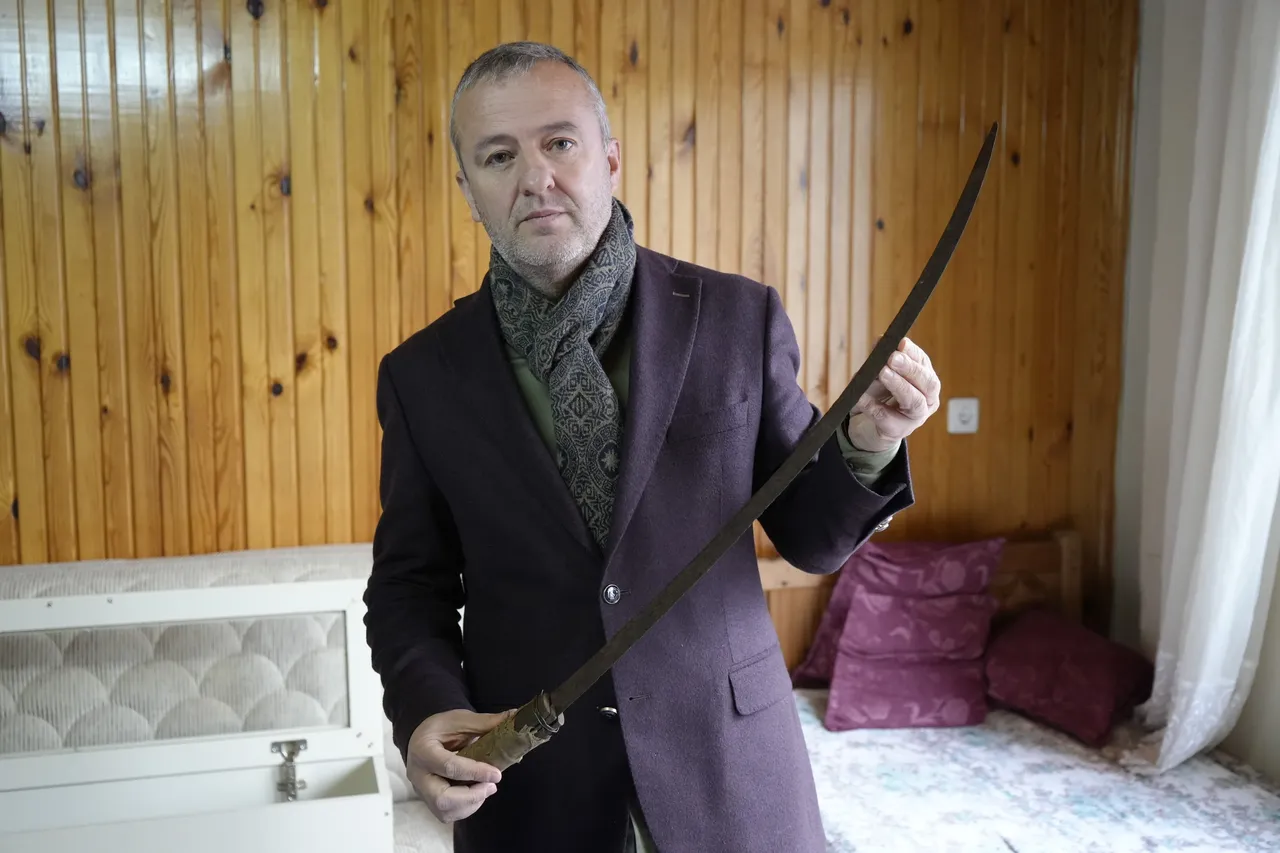 Toprağa gömülerek korunan tarih: Güvenç Abdal’ın 700 yıllık kılıç ve zırhı