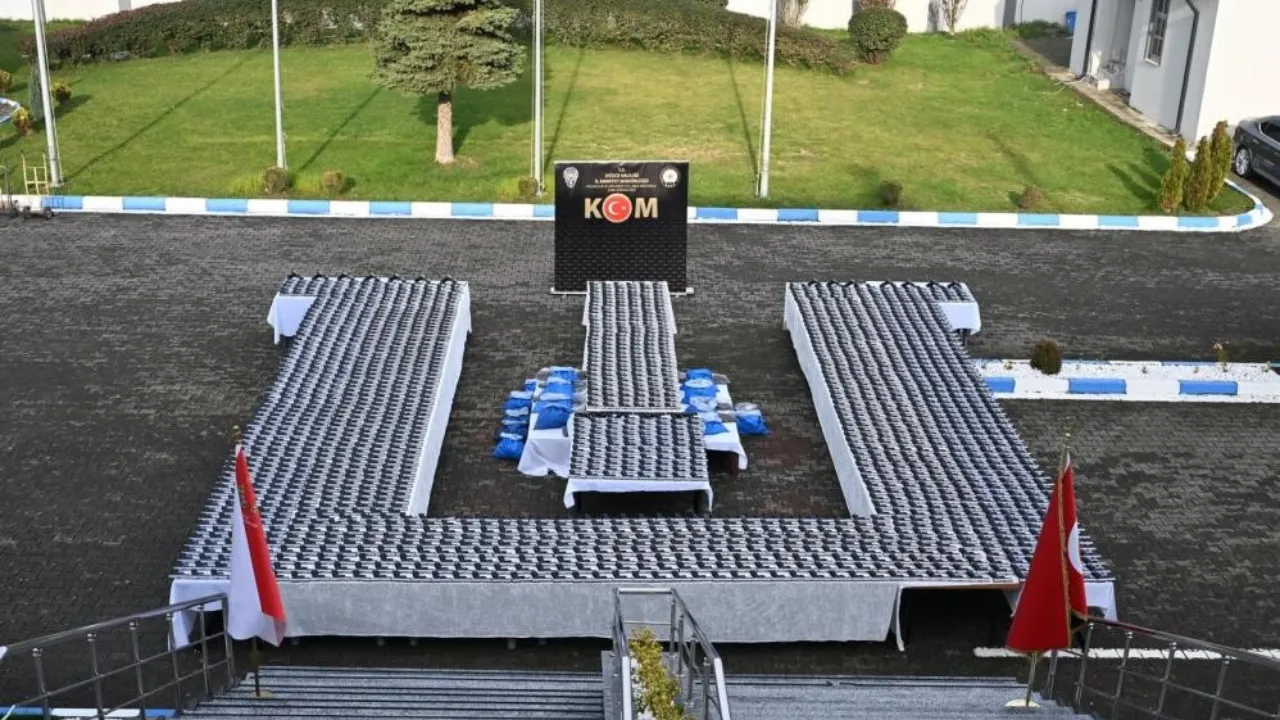 Yolcu otobüsünden cephanelik çıkmıştı! 5 şüpheli tutuklandı