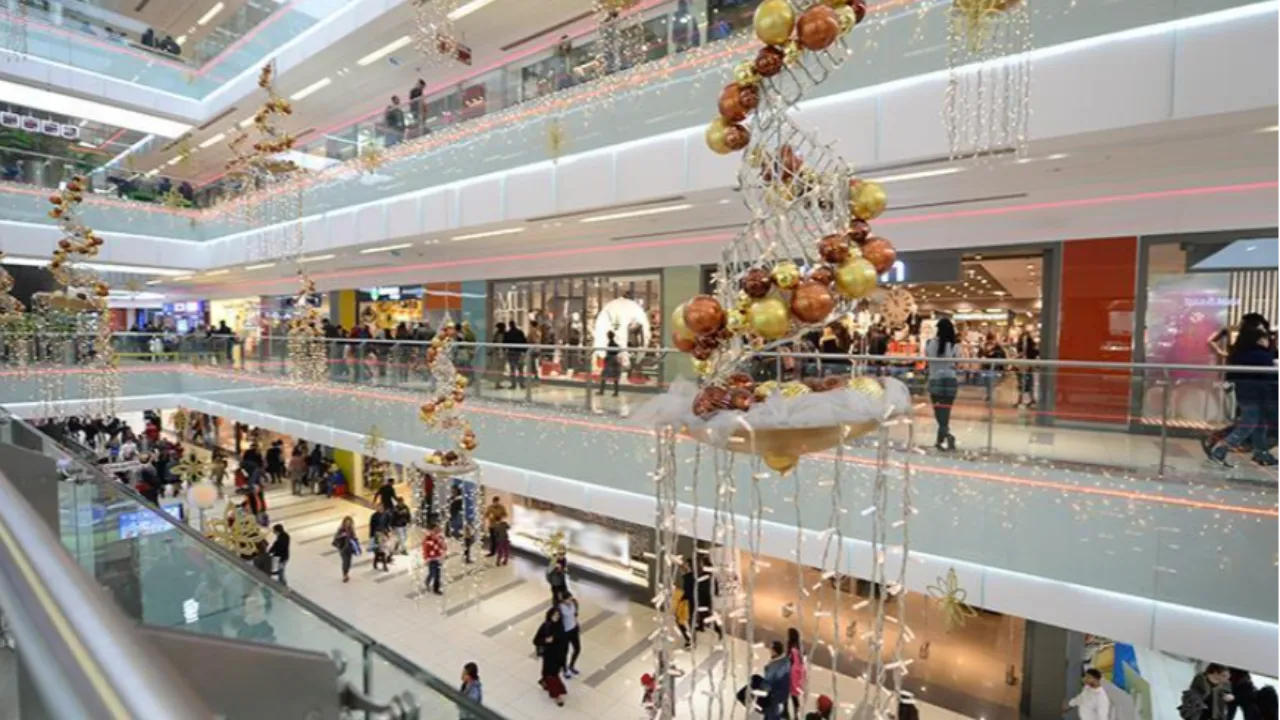 31 Aralık ve 1 Ocak AVM'ler kaça kadar açık? Yılbaşında AVM çalışma saatleri