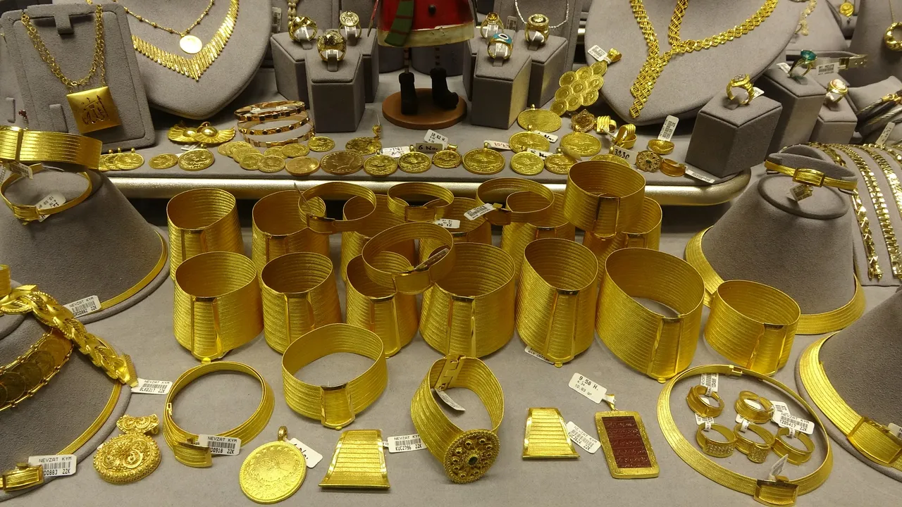 Altın yükseldikçe değerini katladı! Fiyat 6 milyon TLye kadar çıkıyor