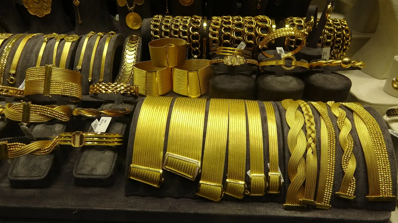 Altın yükseldikçe değerini katladı! Fiyat 6 milyon TLye kadar çıkıyor