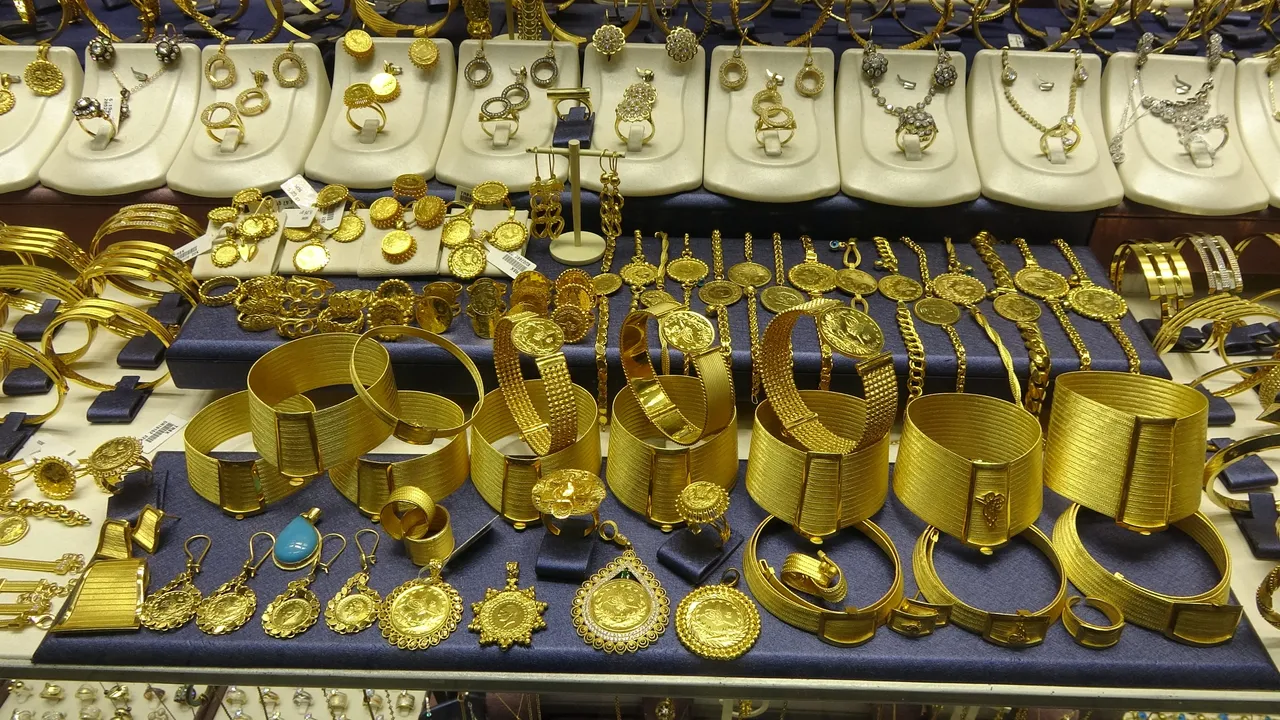 Altın yükseldikçe değerini katladı! Fiyat 6 milyon TLye kadar çıkıyor