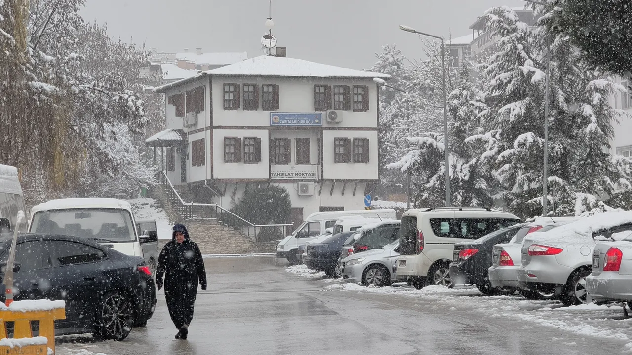 Kar kalınlığı 20 santimi aşacak! Valilikten kritik uyarı geldi
