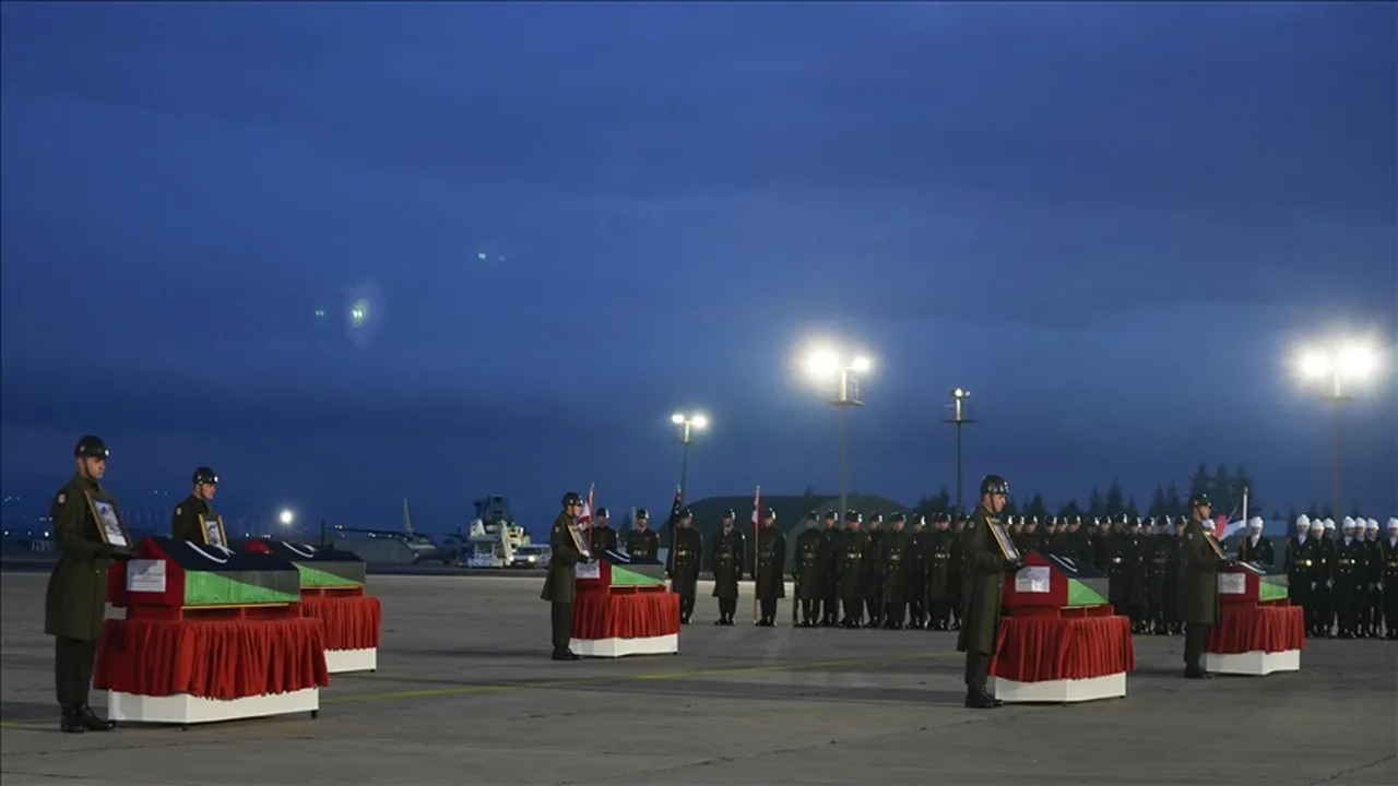 Libya Genelkurmay Başkanı Orgeneral Muhammed Ali Al-Haddad ve beraberindeki askeri heyetin bulunduğu uçağın düşmesi sonucu hayatını kaybedenlerin naaşları, Ankara'da düzenlenen törenin ardından ülkelerine gönderildi.