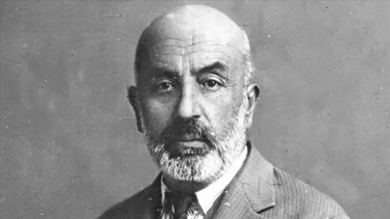 Mehmet Akif Ersoy ölüm yıldönümünde anılıyor
