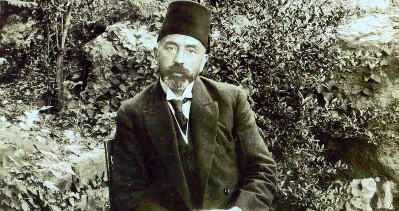 Mehmet Akif Ersoy ölüm yıldönümünde anılıyor