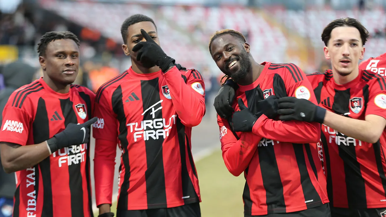 Vanspor 4 golle kazandı