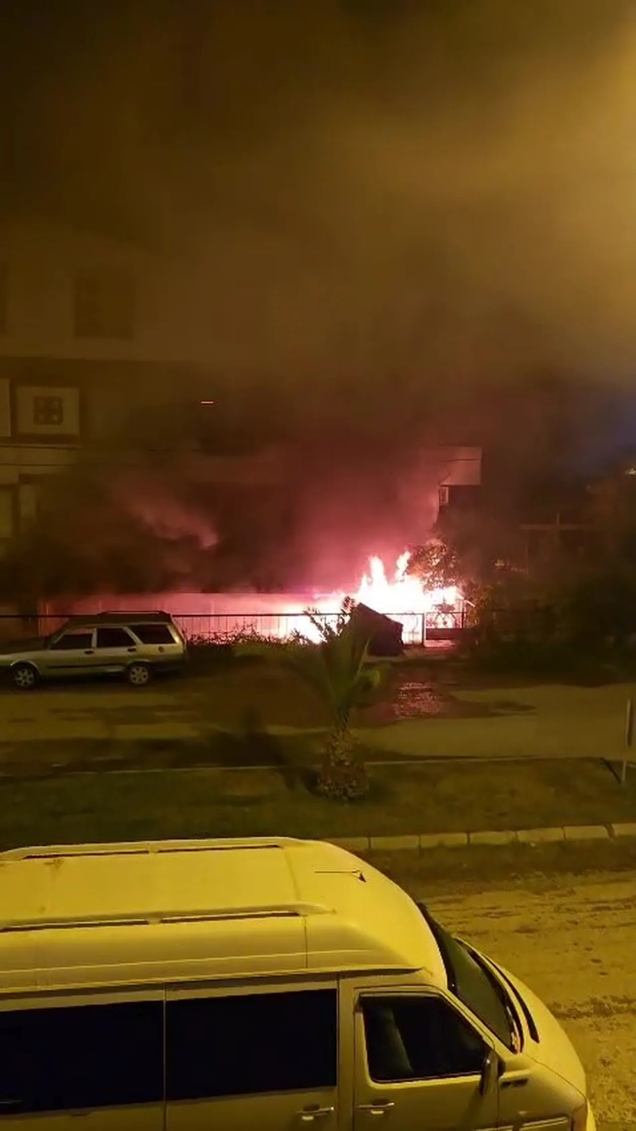 Antalya’da ev sahibinden korkunç kundaklama iddiası! Kiracı gözaltına alındı