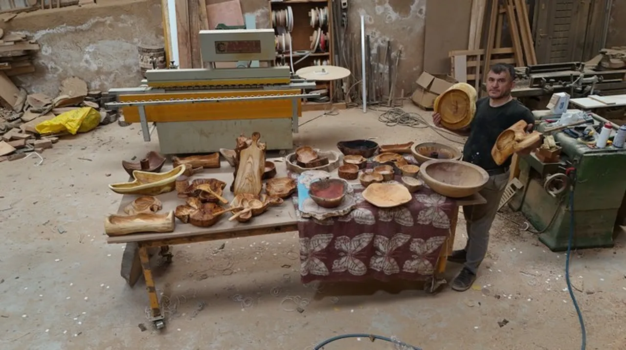 Atıl zeytin ağaçları sanat eserine dönüşüyor: Alanya’da el emeği ahşap ustalığı
