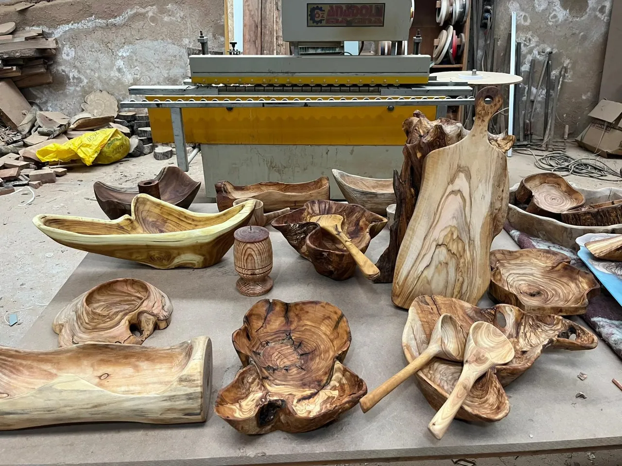 Atıl zeytin ağaçları sanat eserine dönüşüyor: Alanya’da el emeği ahşap ustalığı