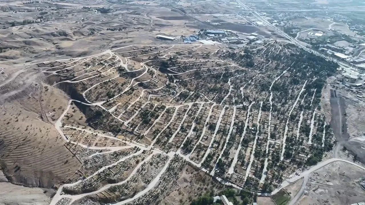 Elazığ Belediyesi’nden dijital mezarlık sistemi: 49 bin 300 mezar sisteme yüklendi