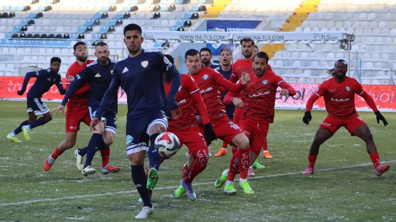 Erzurumspor FK, Çorum FK’yi puansız gönderdi