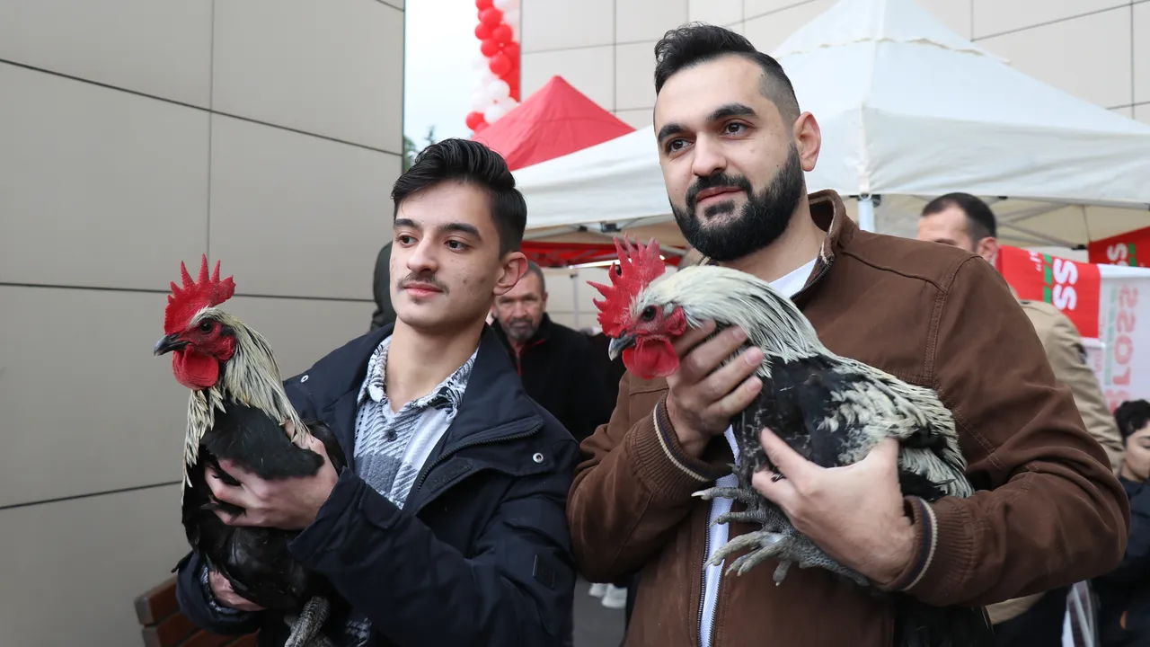 Gece yarısı gelip 9 saat beklediler