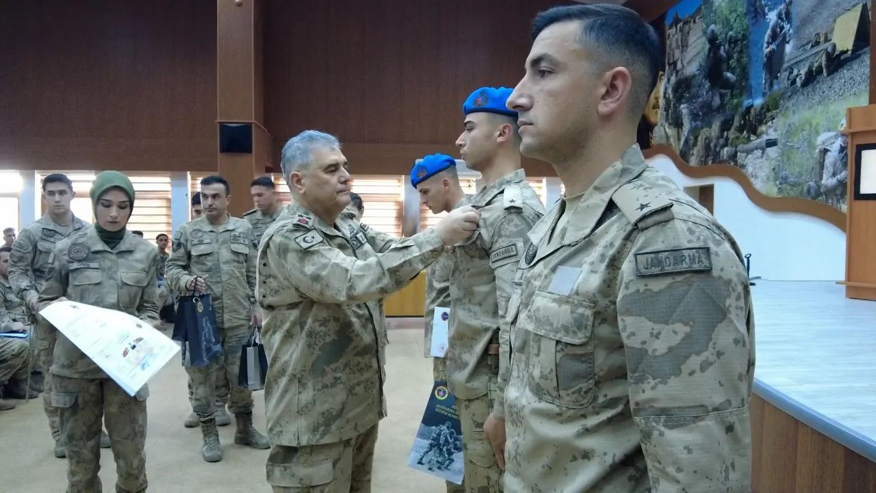 Komandolar terörle mücadeleye hazır! Hepsi birer çelik