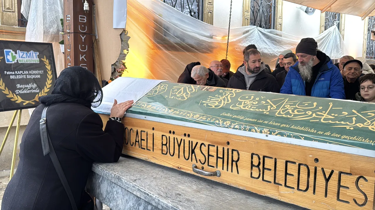 Oyuncu Serkan Keskinin acı günü: 7 ay sonra bir kez daha yas yaşadı