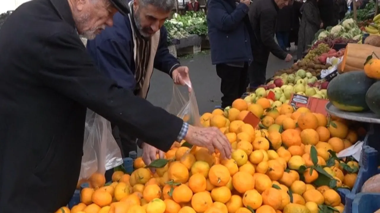 Pazarlarda kış bereketi: tezgahlar doldu, yoğunluk arttı